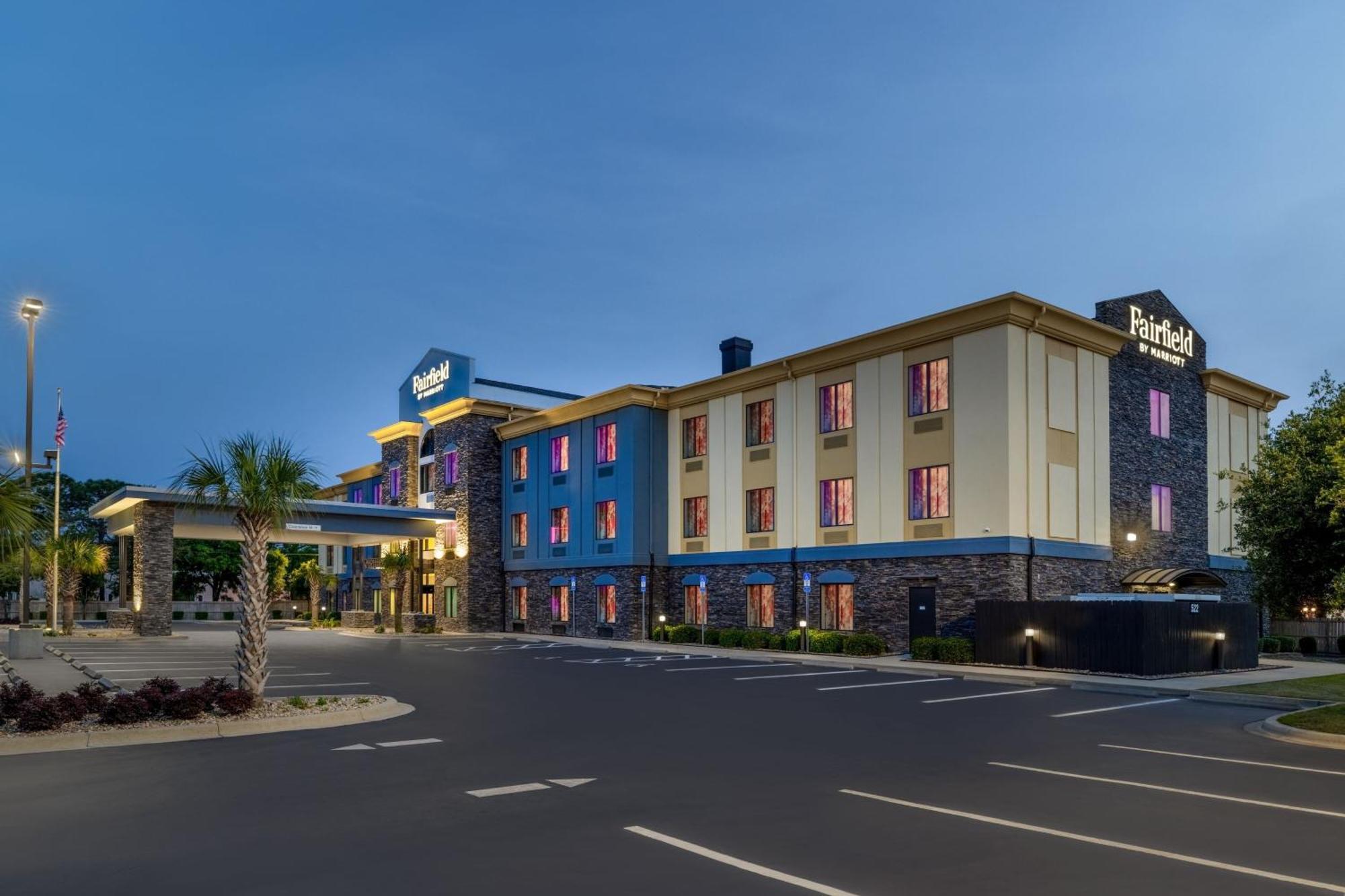 Fairfield Inn & Suites By Marriott Fort Walton Beach Hurlburt Area Exterior photo